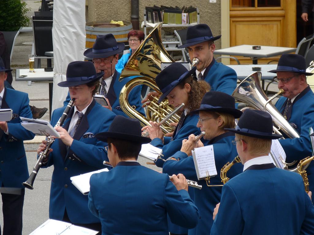 Clic pour l'image suivante