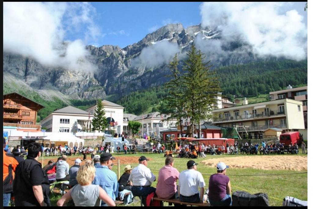 Clic pour l'image suivante