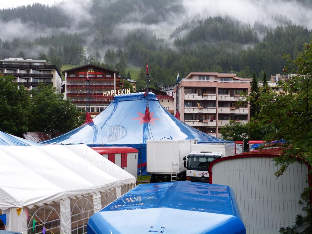 Clic pour l'image suivante