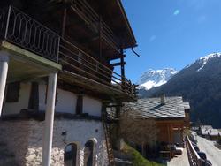 Click to see big picture (1024x768 pixels; 106 KB)