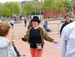 Click to see big picture (1024x768 pixels; 143 KB)