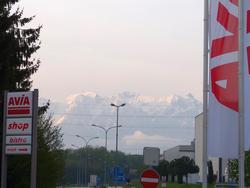 Click to see big picture (1024x768 pixels; 77 KB)