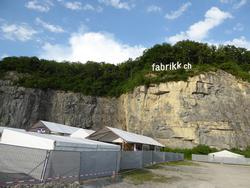 Click to see big picture (1024x768 pixels; 136 KB)