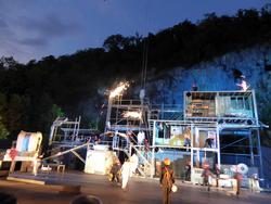 Click to see big picture (1024x768 pixels; 107 KB)