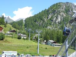 Click to see big picture (1024x768 pixels; 175 KB)