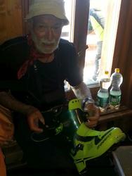 Click to see big picture (576x768 pixels; 47 KB)