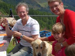 Click to see big picture (1024x768 pixels; 116 KB)