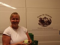 Click to see big picture (667x500 pixels; 55 KB)